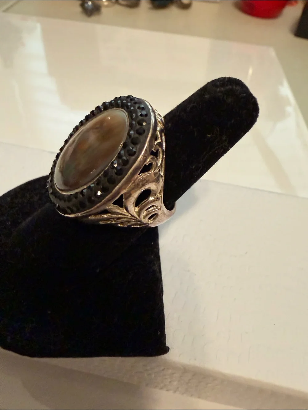 Vintage Art Deco Oval mother of pearl and Sterling cocktail ring
